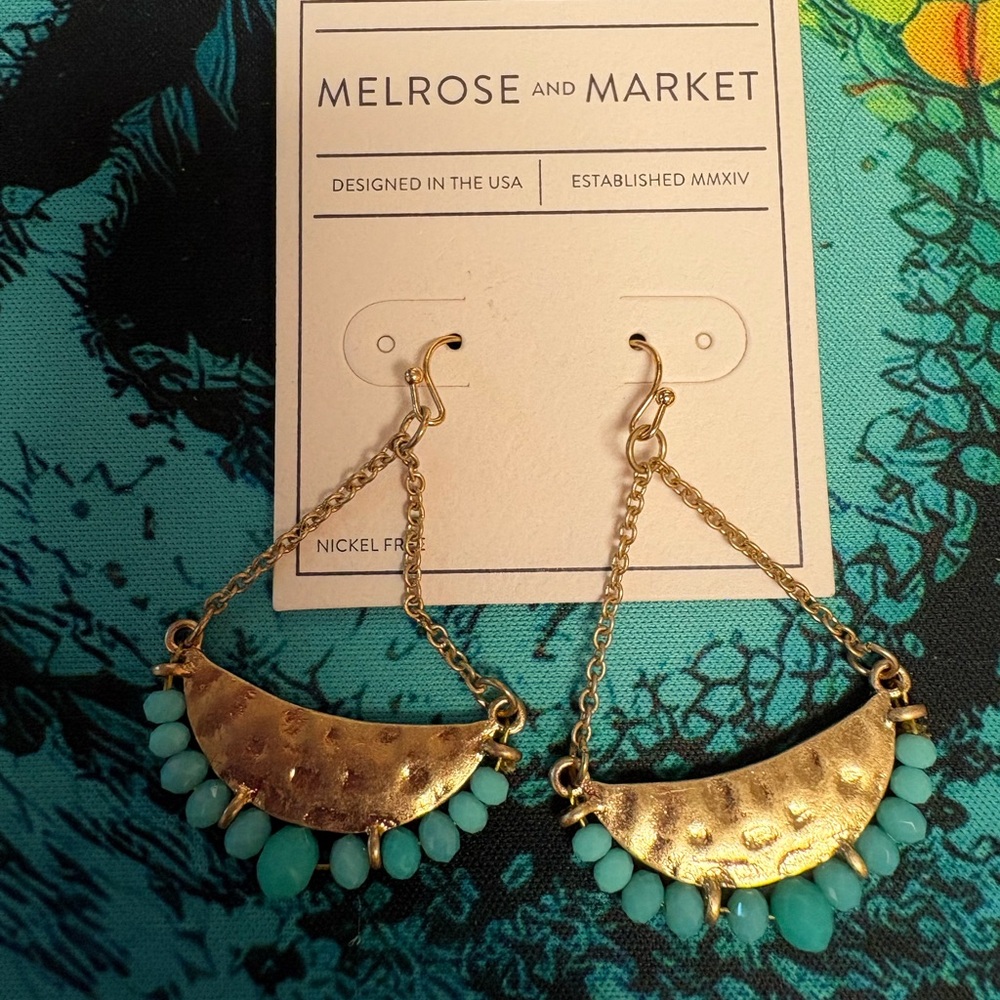 Melrose and Markets Earrings